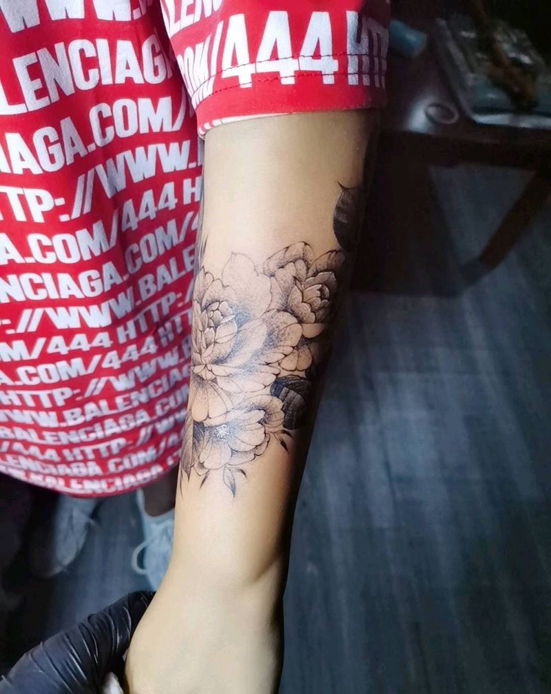 素花纹身图片_手臂纹身图案