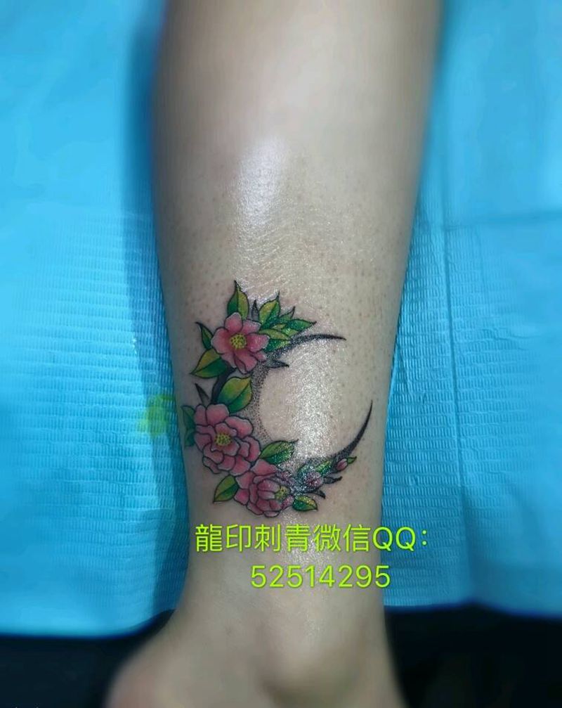 完成小花环纹身图片