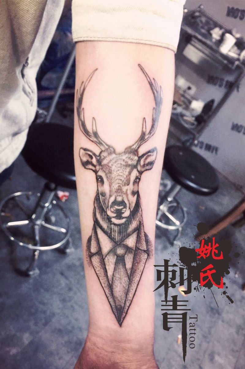 帅气的麋鹿先生纹身图片_成品手臂欧美原创纹身图案