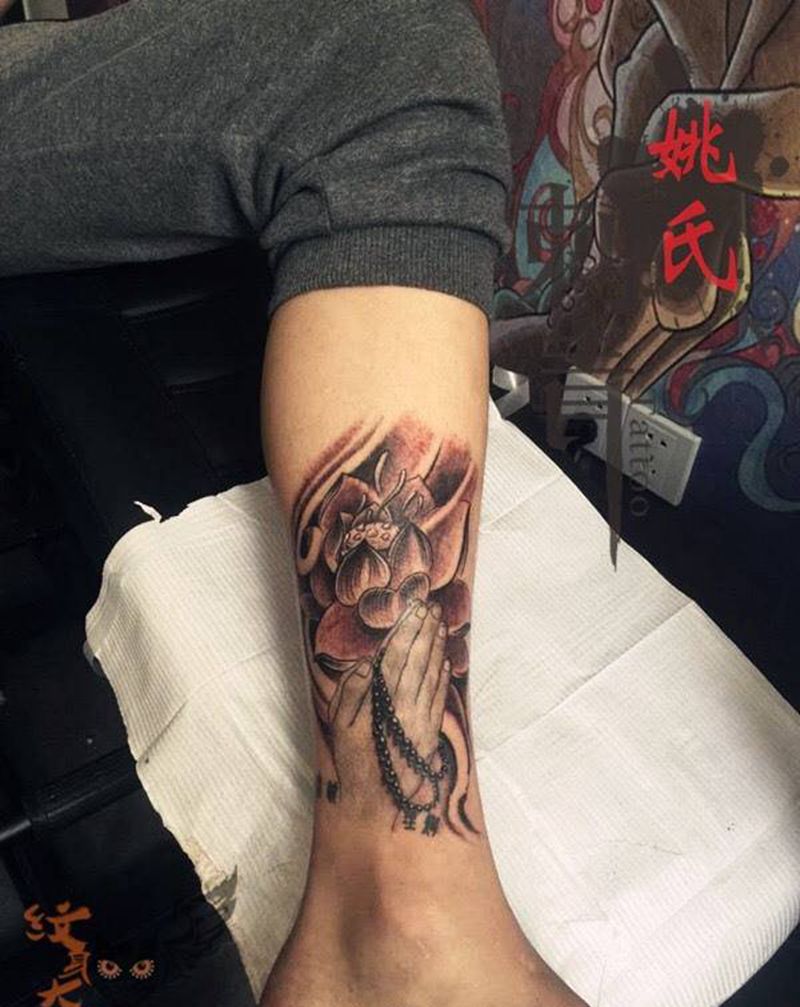 添加莲花，小清新纹身图片_成品肩部脚部背部传统清新字符植物纹身图案