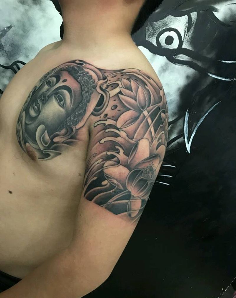 前胸的佛是恢复后纹身图片