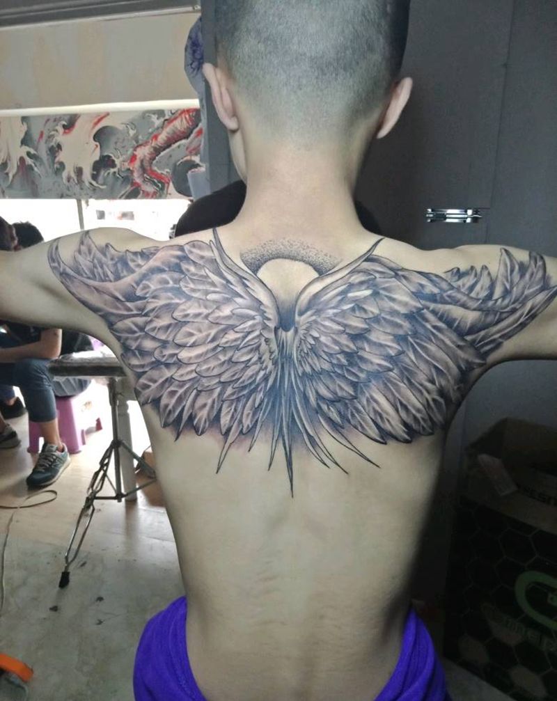 翅膀纹身图片_背部翅膀纹身图案