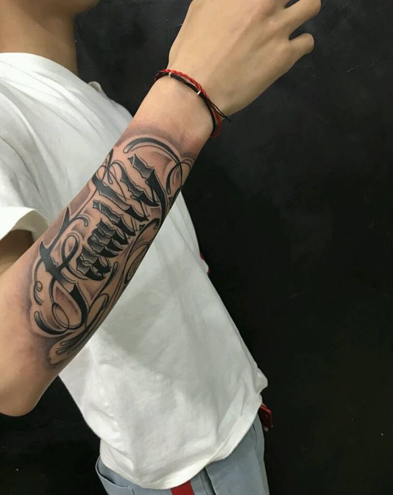 客人自己设计的英文花字体纹身图片