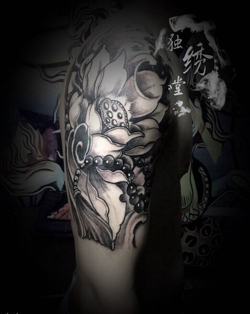 莲花臂纹身图片