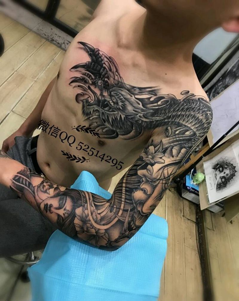 修改遮盖花臂完成纹身图片