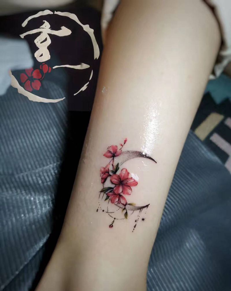 花纹身图片_脚部纹身图案