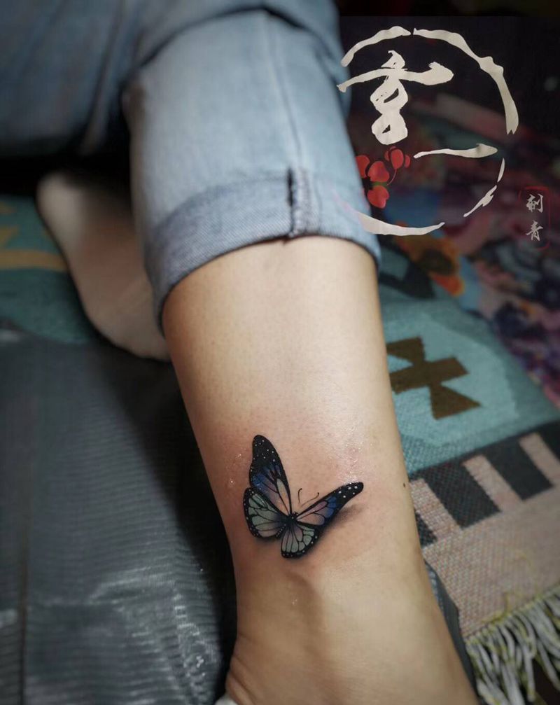蝴蝶纹身图片_腿部纹身图案