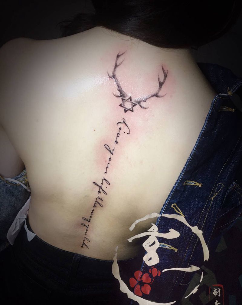 脊椎和手肘纹身图片_手部纹身图案