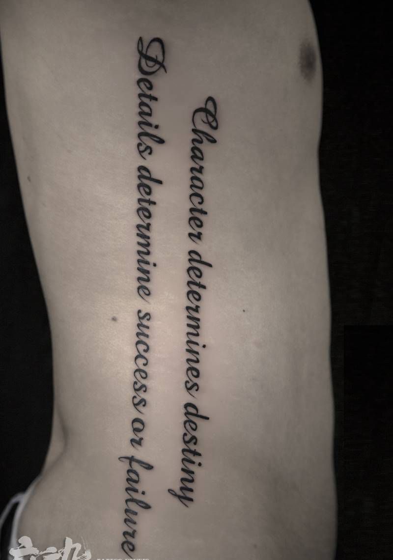 英文纹身图片_腰部纹身图案