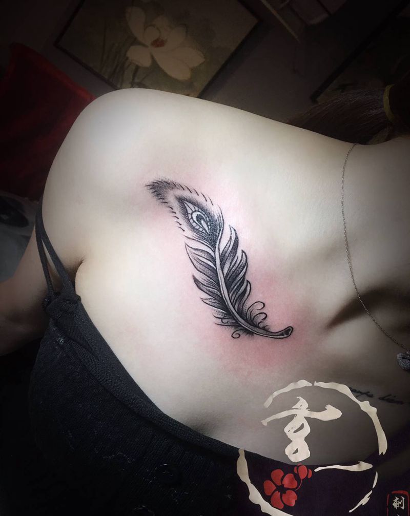 小图4枚纹身图片_胸部纹身图案