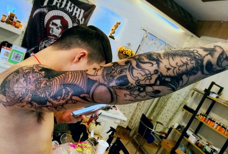 花臂象神  龙纹身图片