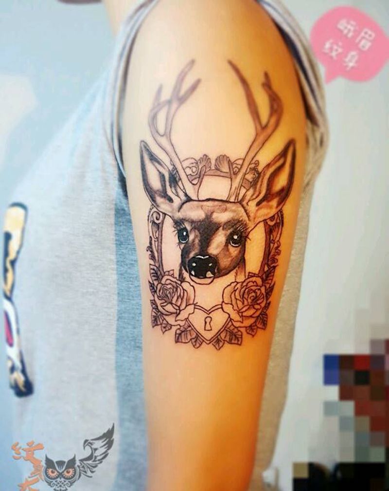 黑灰小鹿纹身图片