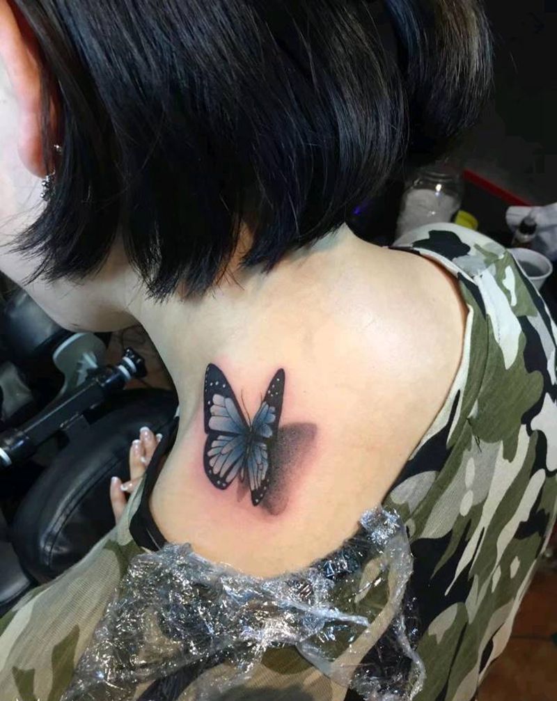 蝴蝶纹身图片_肩部写实静物成品纹身图案