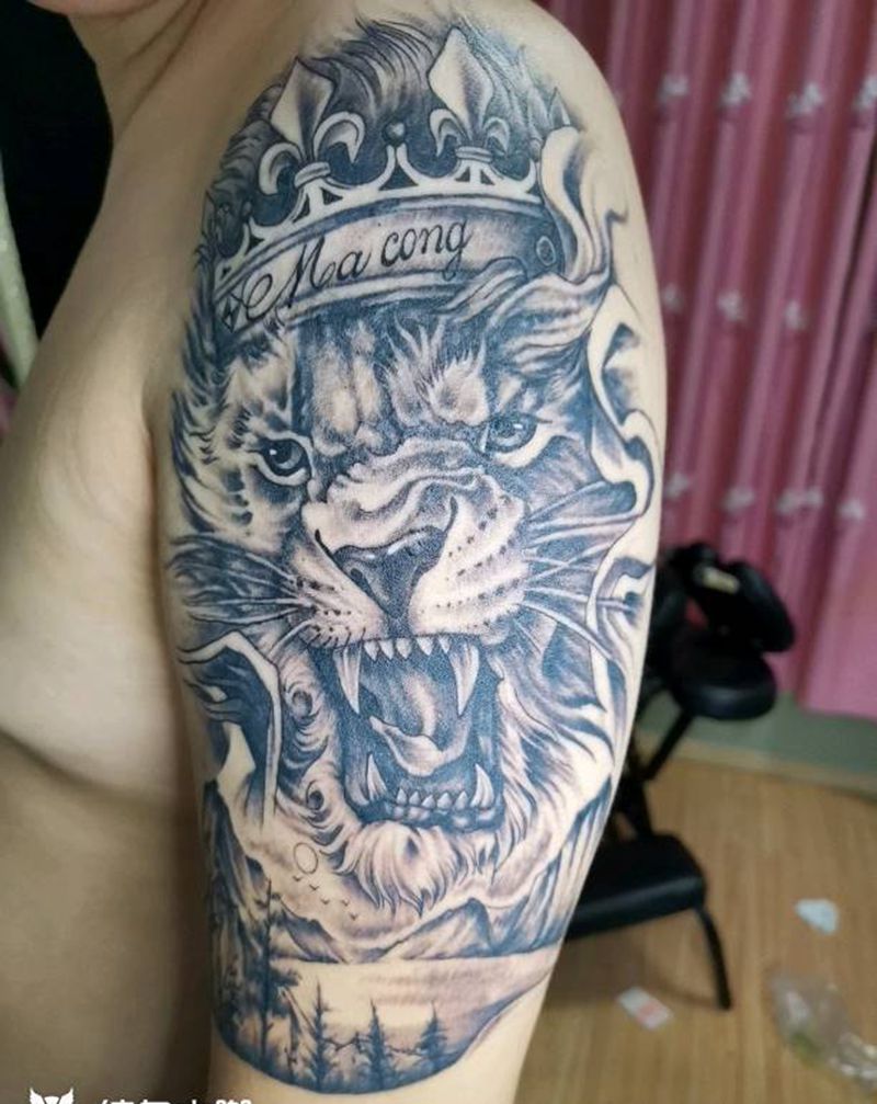 狮王纹身图片_手臂欧美写实纹身图案