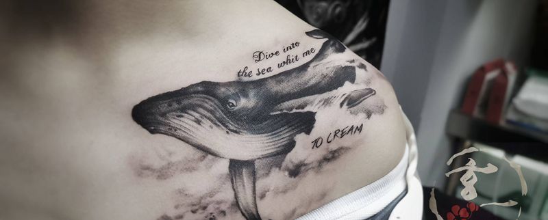 遮盖纹身图片_胸部欧美写实纹身图案