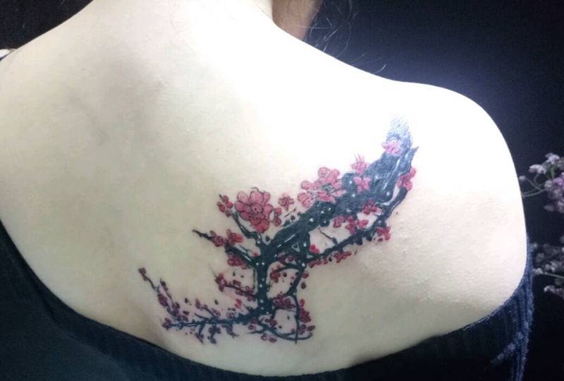 梅花(遮盖)纹身图片