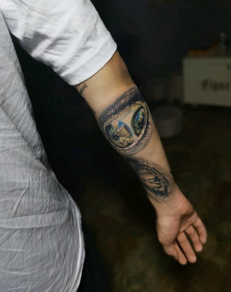 眼睛纹身图片_手部纹身图案