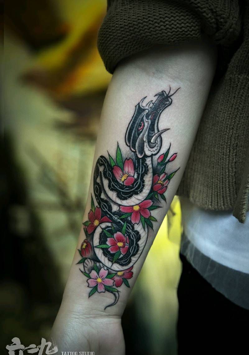 oldschool·徐师作品纹身图片_手臂成品纹身图案