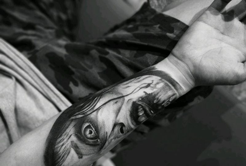 鬼玩人纹身图片