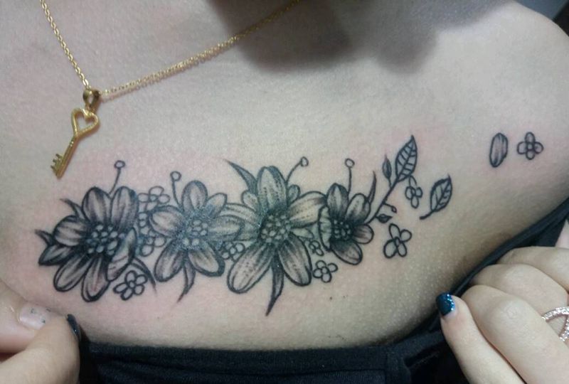 手绘素花（遮盖）纹身图片