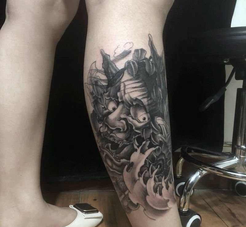 般若纹身图片_腿部新传统纹身图案