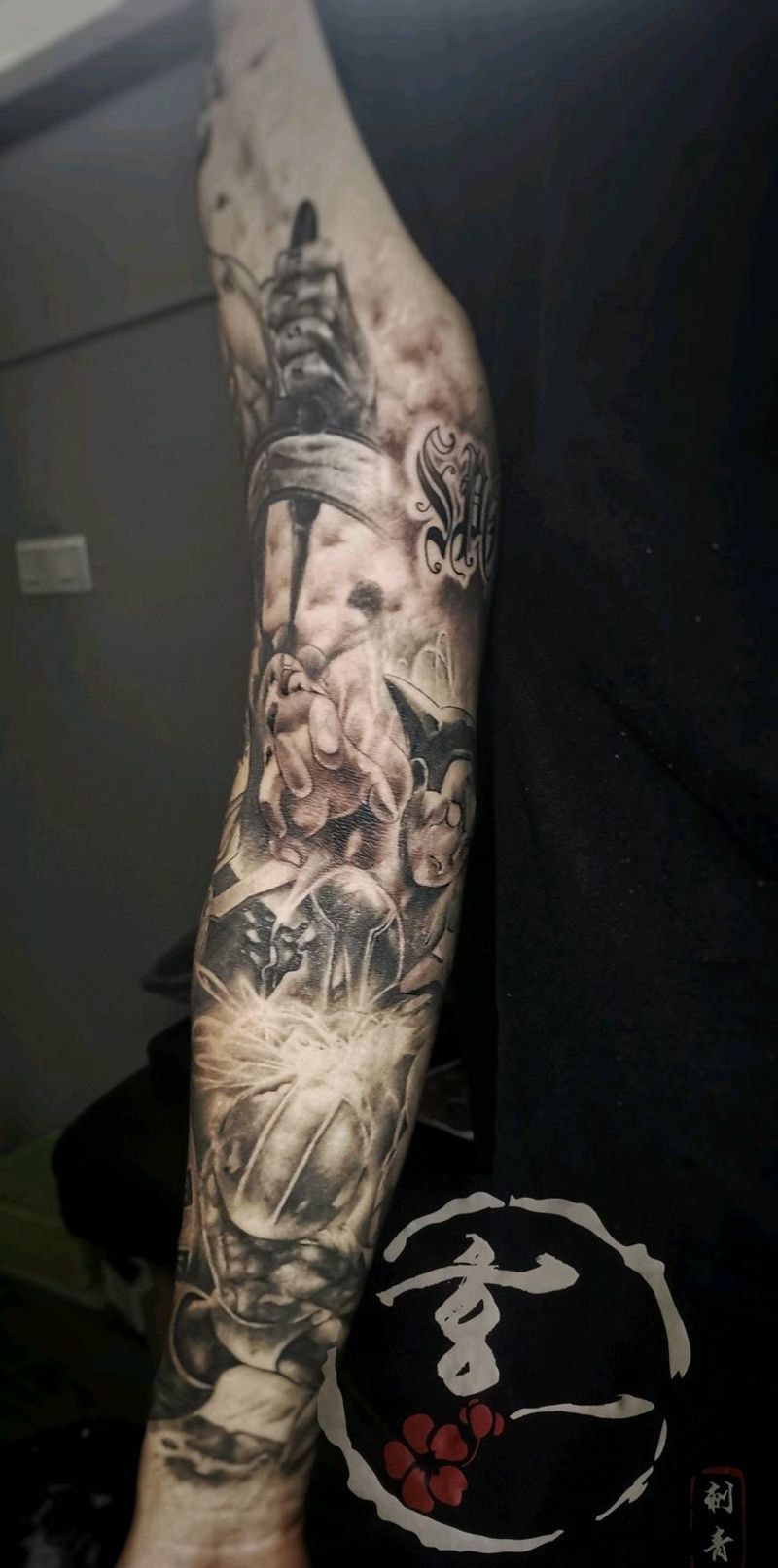 欧美拼接花臂纹身图片_手臂欧美写实纹身图案