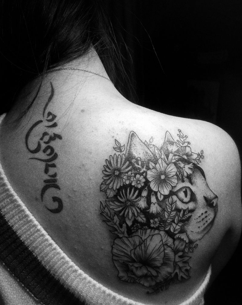 点刺小猫纹身图片