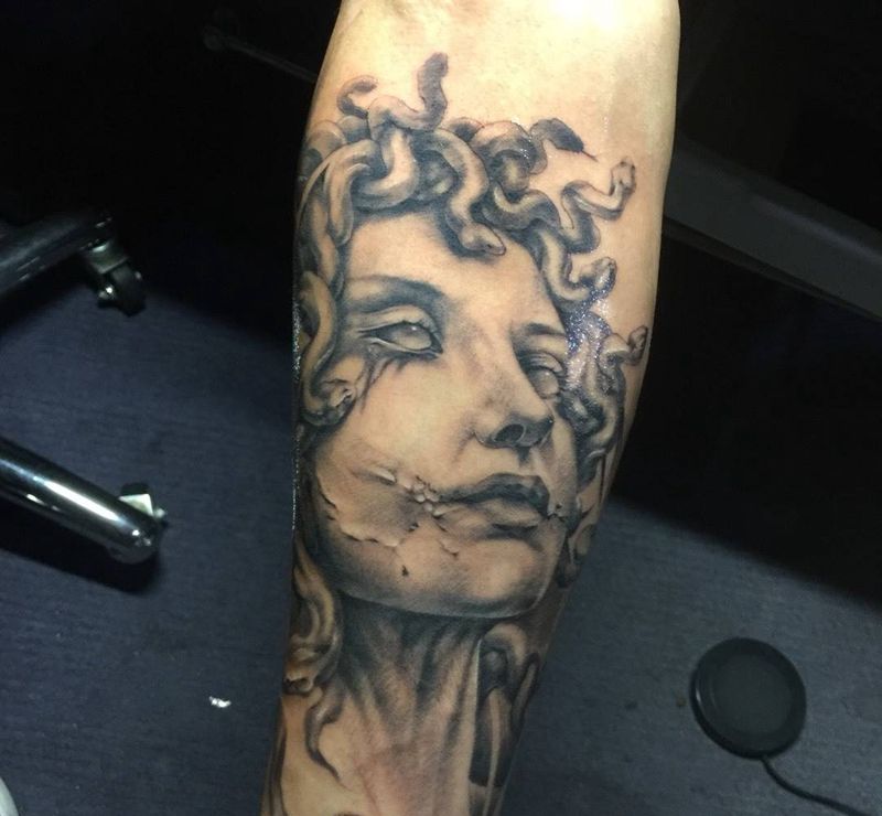 美杜莎一枚纹身图片