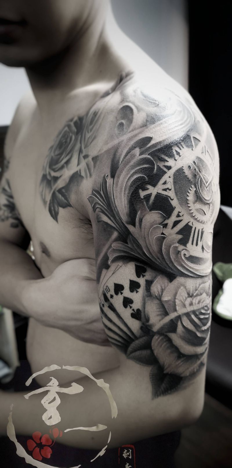 欧美花臂纹身图片_肩部胸部纹身图案