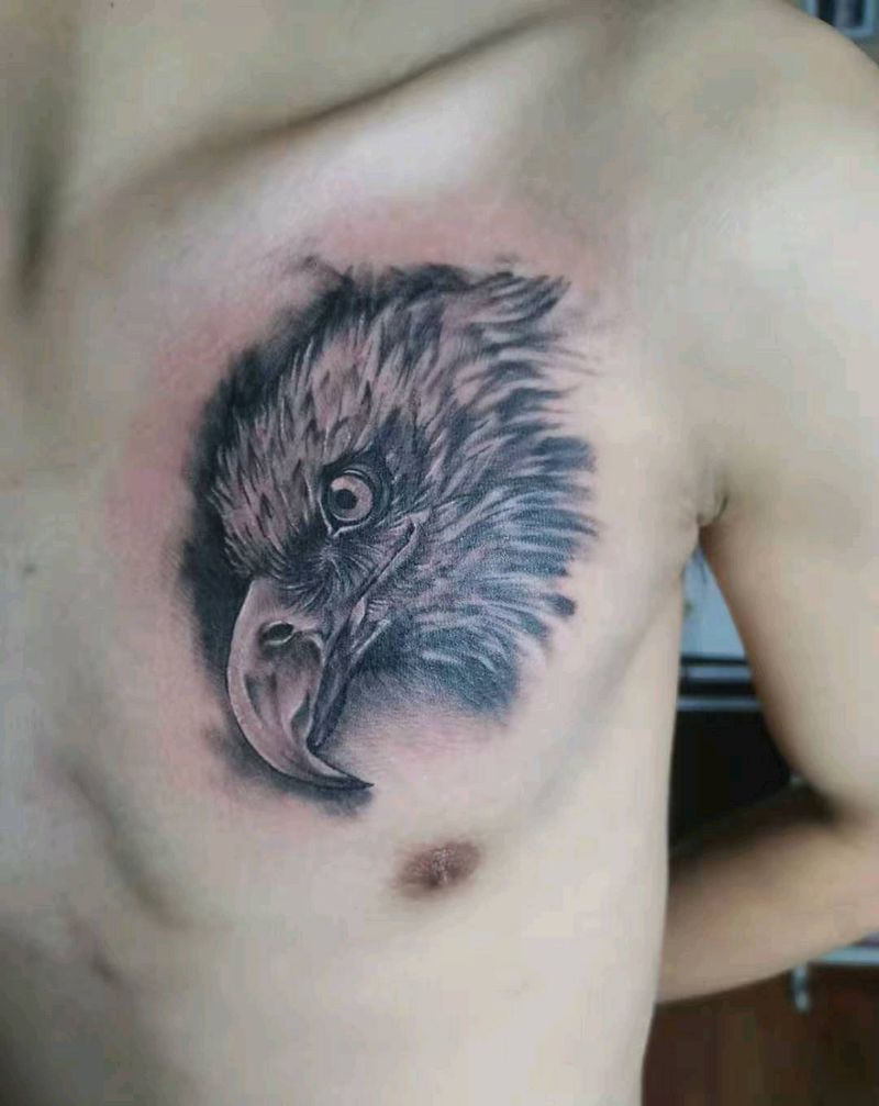 脑壳纹身图片_胸部欧美写实纹身图案