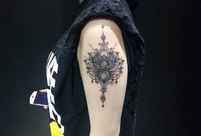 樊花（遮盖）纹身图片