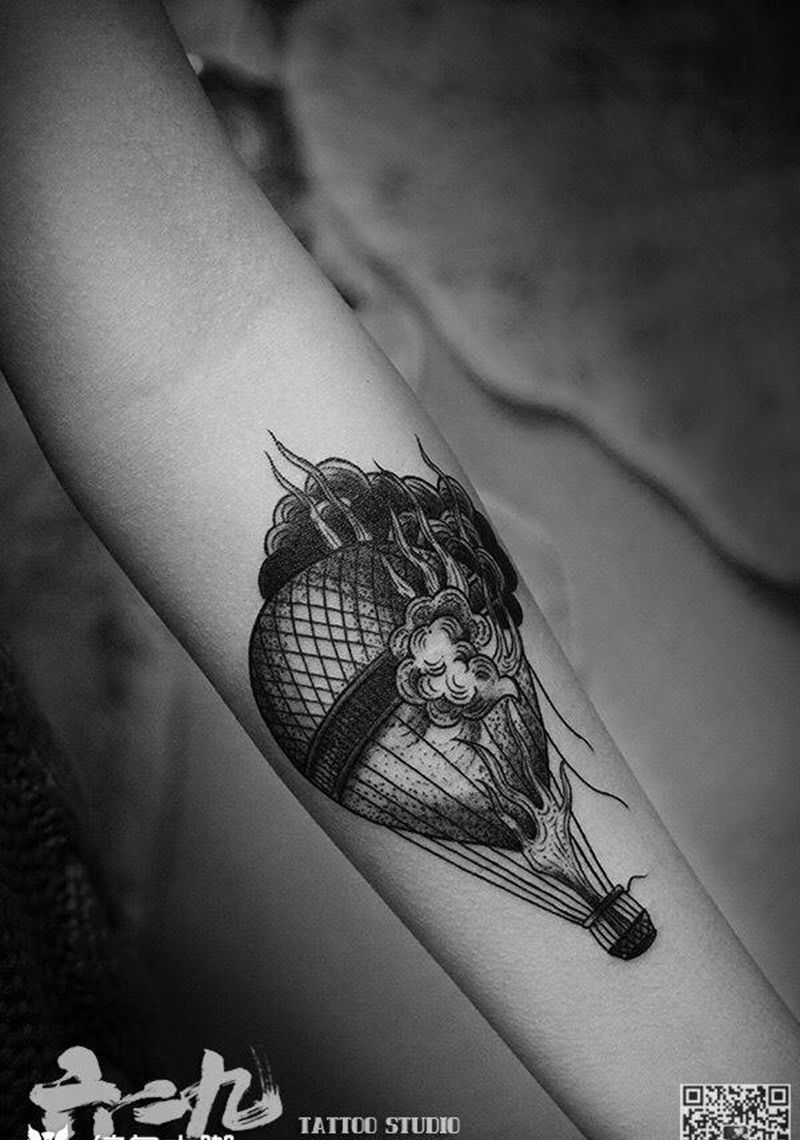 点刺风格纹身图片