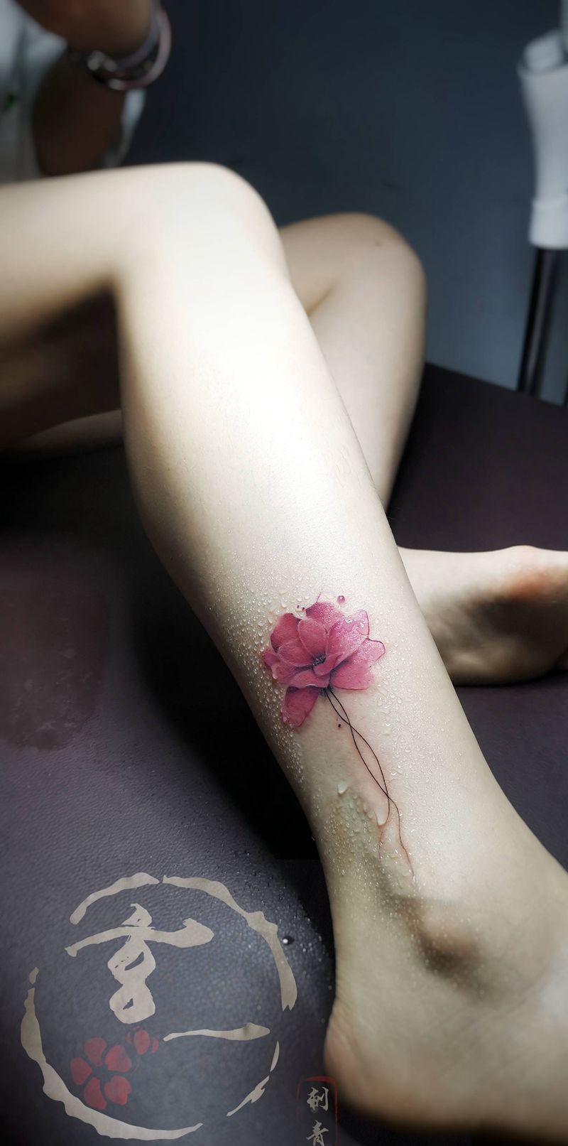 小清新花纹身图片_腿部水彩纹身图案