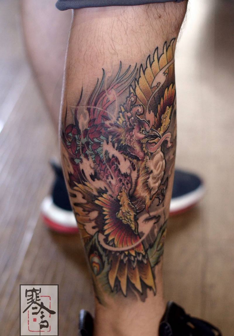 凤凰纹身图片_腿部新传统纹身图案