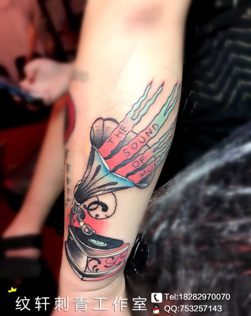 喇叭纹身图片