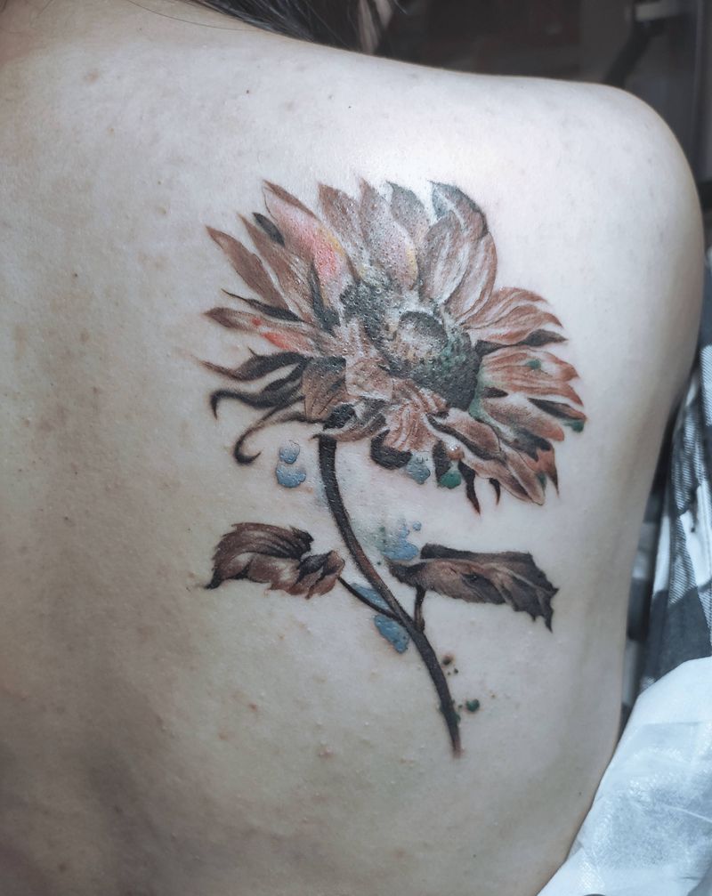 遮盖纹身图片_肩部背部水彩水墨纹身图案