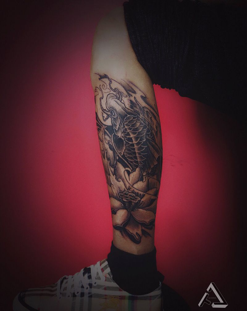 大鲤子纹身图片_新传统纹身图案