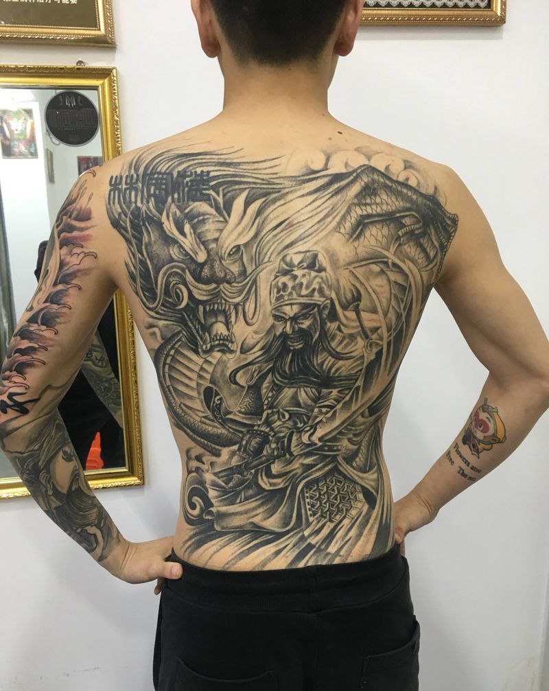 关云长纹身图片_背部纹身图案