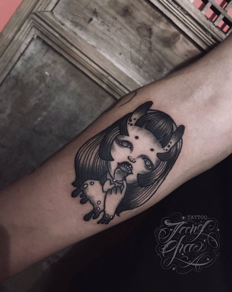 欲女纹身图片_手臂Old School纹身图案