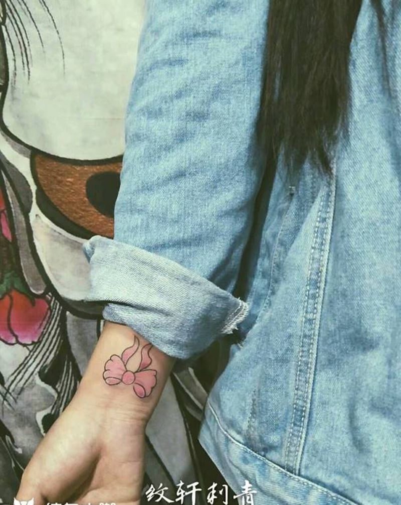 蝴蝶结纹身图片