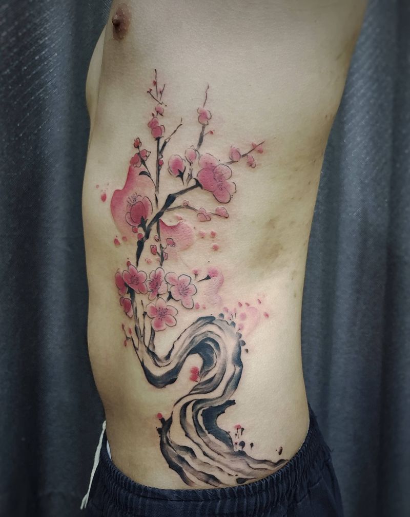 梅花纹身图片_腰部纹身图案