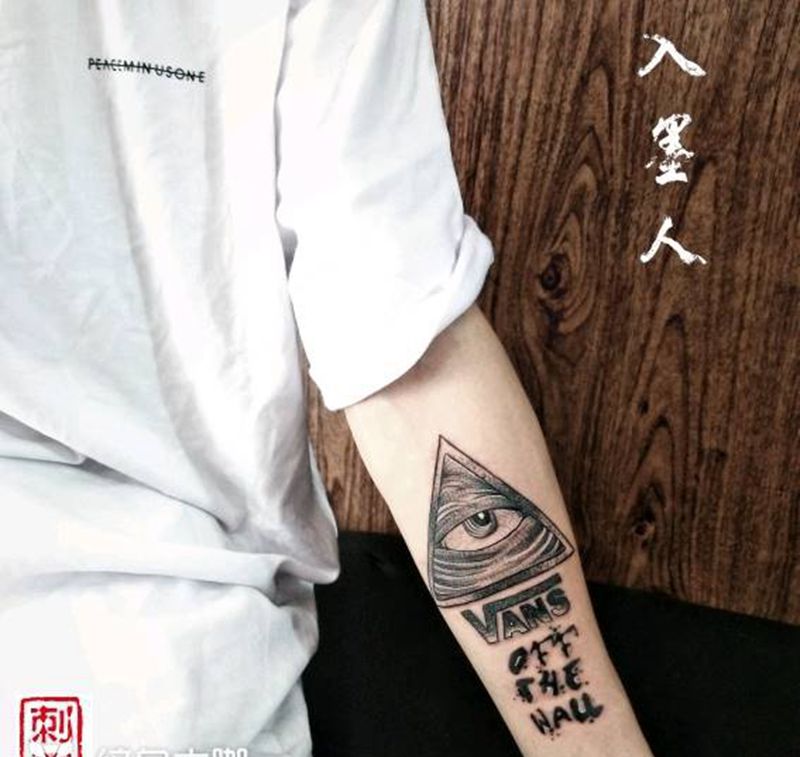 上帝之眼纹身图片