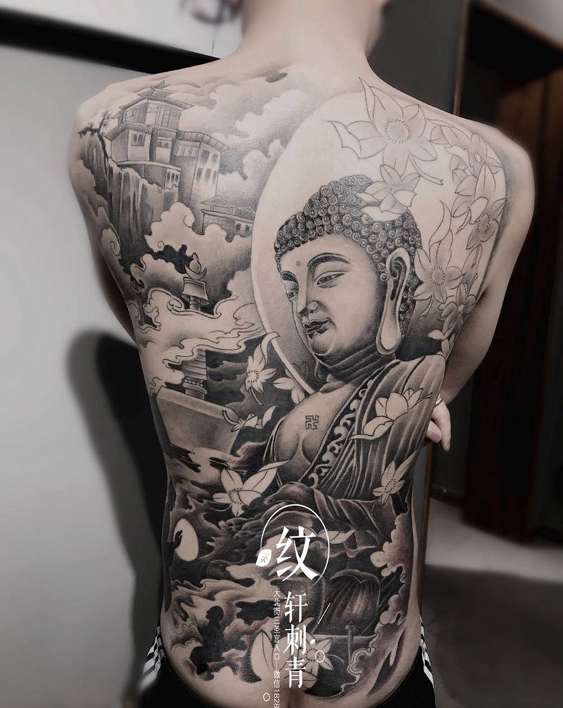满背纹身图片