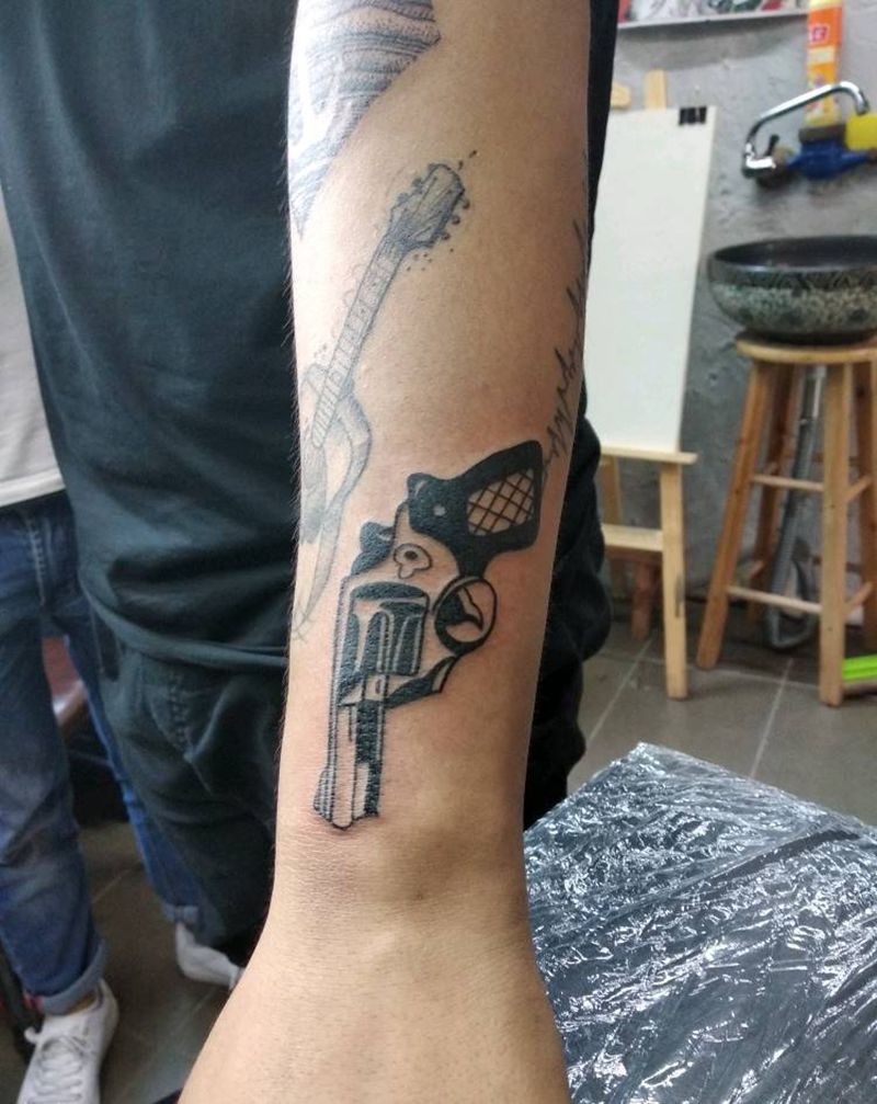小手枪纹身图片