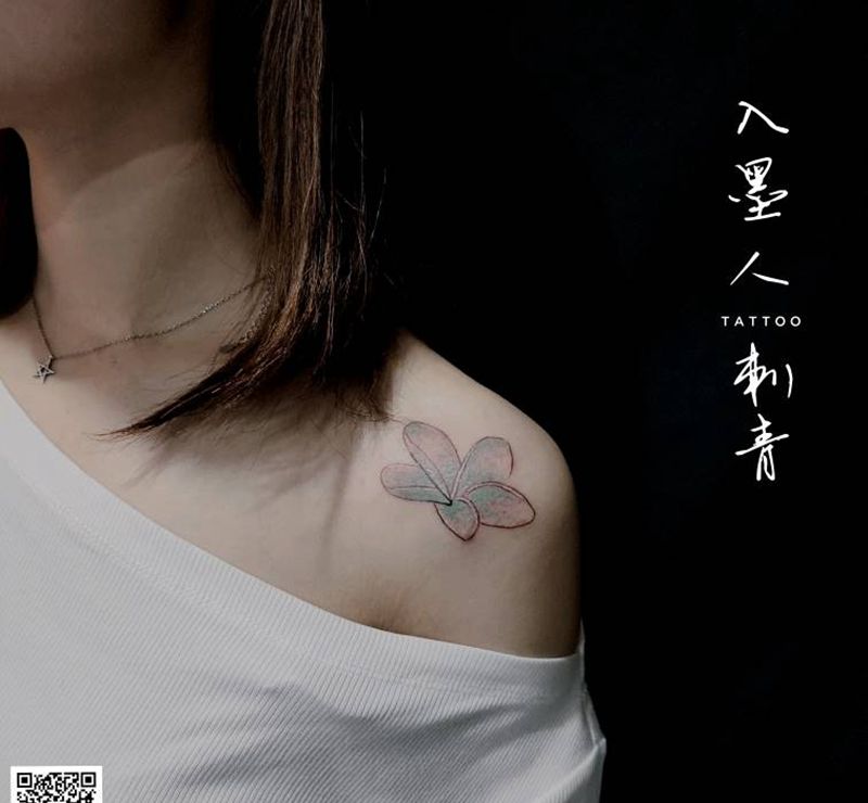 小清新纹身图片_肩部小清新纹身图案