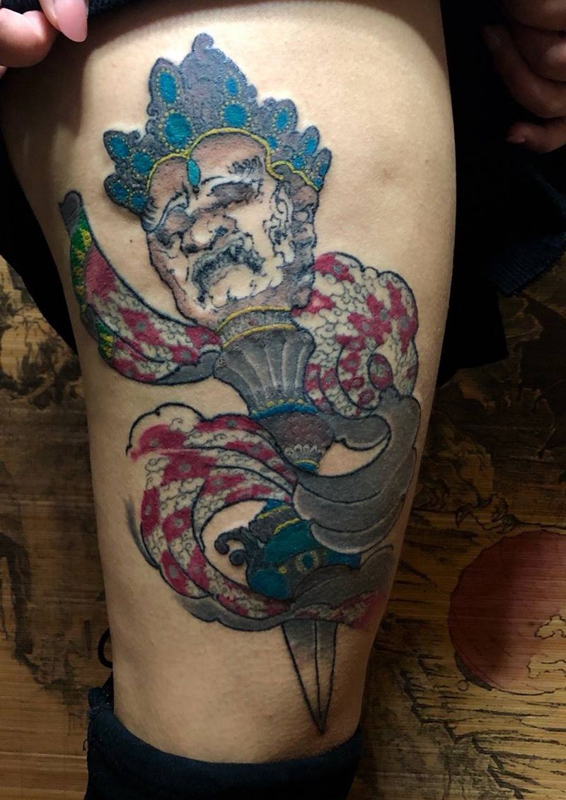 降魔杵纹身图片_腿部手部新传统降魔杵纹身图案