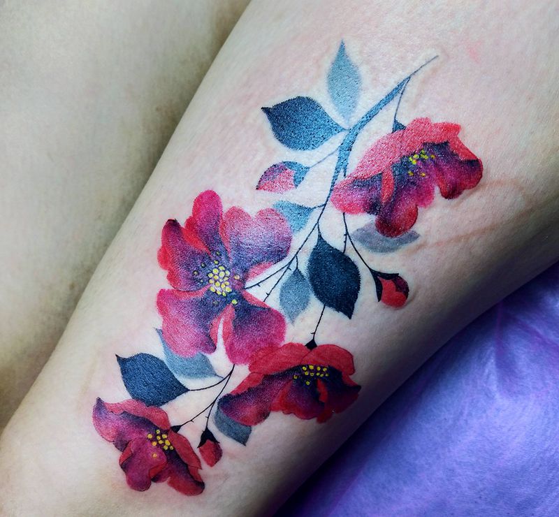 小花儿纹身图片_手部腿部Old School纹身图案