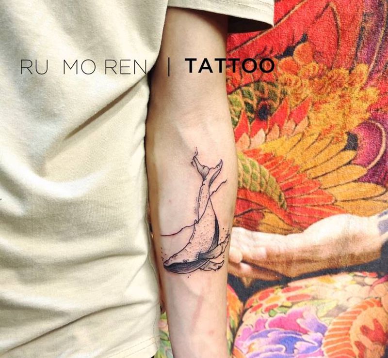 鲸鱼纹身图片_点刺纹身图案