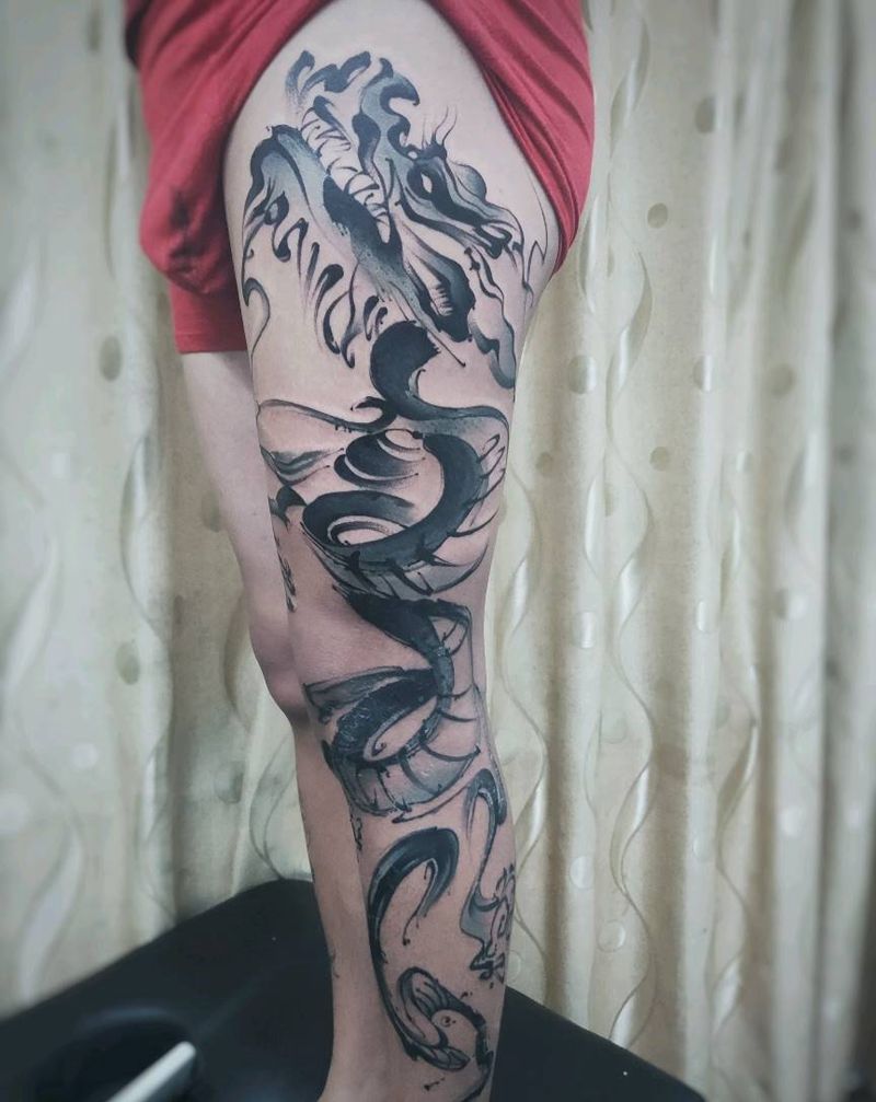 水墨龙腿纹身图片_腿部水墨纹身图案