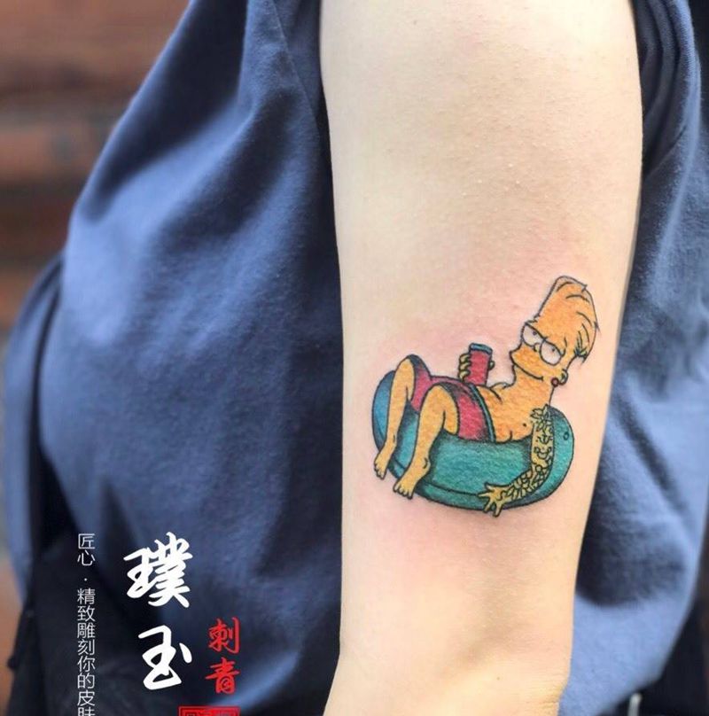 花臂辛普森一枚